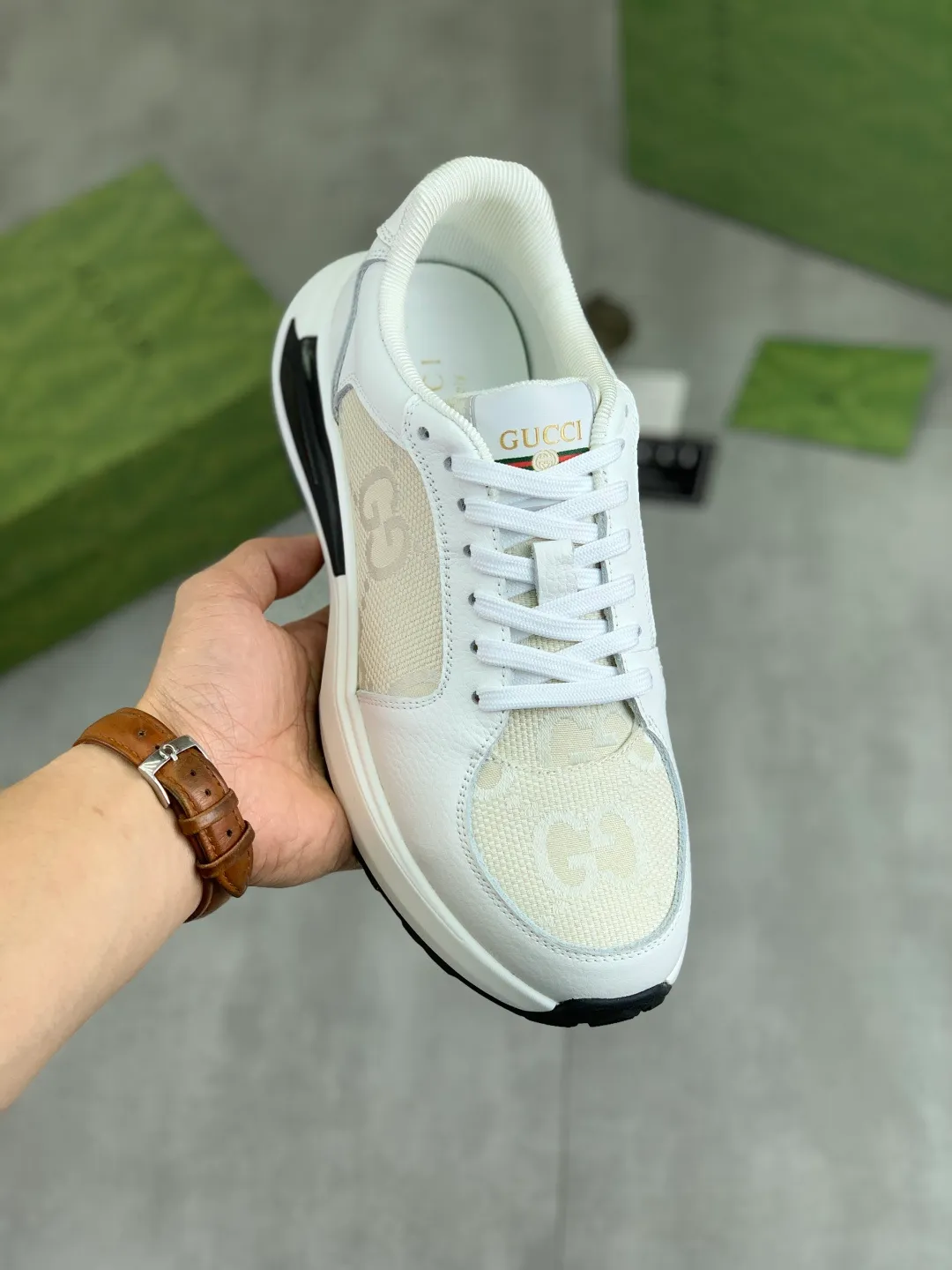 Men's shoes 💰P460💰【New model】🆘 The latest model from Gucci official website🎁Classic casual and fashionable men's shoes👟Best model💥The style is simple and elegant, exclusive for trendy men. Unique official website latest brand elements👑Gucci original decoration, fashionable and generous, the fabric is made of original soft calfskin➕Comfortable soft pigskin lining ✅Wear-resistant rubber outsole specified on the official website_Full of elasticity, the classic model taken at the counter 🎬Color: 3️⃣colors available😍Number of codes: 38-44 (45 46 customized)